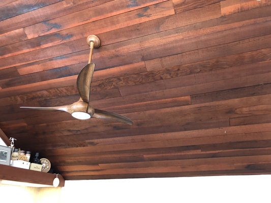 Ceiling Fan Installation - Araus Electric, Inc. specializes in residential and commercial work for new and remodel projects. We are experts in custom LED lighting and smart home devices.

Property managers and real estate agents trust our 24 hours emergency services for troubleshooting and repair of interior and exterior installations.

We are fully licensed and bonded