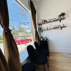 Waiting/seating area