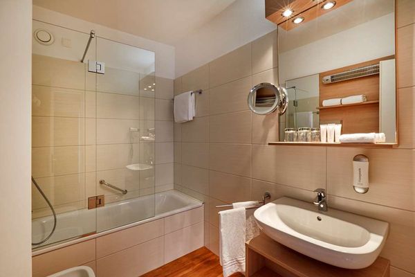 H4 Hotel Arcadia Locarno by null
