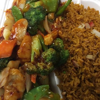 China Wok - chicken, broccoli, and rice in a styrofoam container - Chinese Near Me - Beaufort, South Carolina