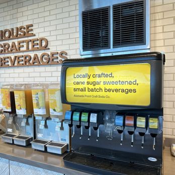 Starbird Chicken - Great drink options! - Chicken Shop Near Me - Denver, Colorado