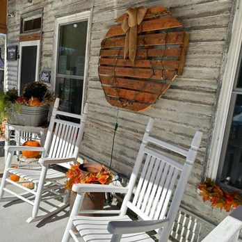 Blackwell Chapel Store - Grocery Near Me - Meadowview, Virginia