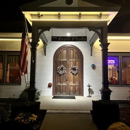 Exterior outside entrance of Victorian Inn At Wallingford - Wallingford, Vermont Exterior outside entrance of Victorian Inn At Wallingford - Wallingford, Vermont