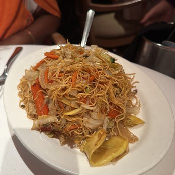 Rainbow Palace - Lo mein - Chinese Near Me - Fort Lauderdale, Florida Rainbow Palace - Lo mein - Chinese Near Me - Fort Lauderdale, Florida