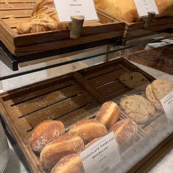 Vesuvio Bakery - Baked items - Bakeries Near Me - New York, New York Vesuvio Bakery - Baked items - Bakeries Near Me - New York, New York