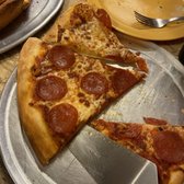 Chicago’s Pizza - Takeout & Delivery - 176 Photos & 259 Reviews - Pizza ...