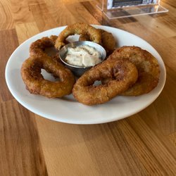 Big Ben Pub - Calamari....... Very oily.