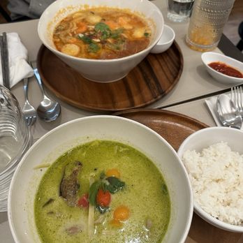 Rin-Tei - Green curry, Tom yum noodle soup - Asian Fusion Near Me - San Mateo, California