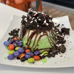 Vampire Penguin - Twin Hickory - (Special) The Grinch