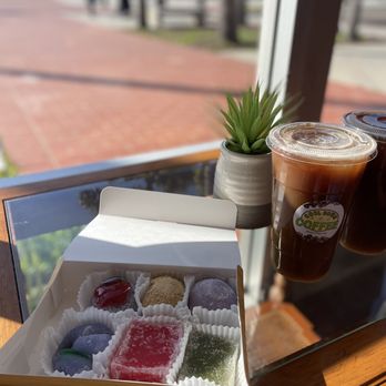 Hogetsu Bakery - a cup of coffee and a box of jellys - Bakeries Near Me - Chula Vista, California Hogetsu Bakery - a cup of coffee and a box of jellys - Bakeries Near Me - Chula Vista, California
