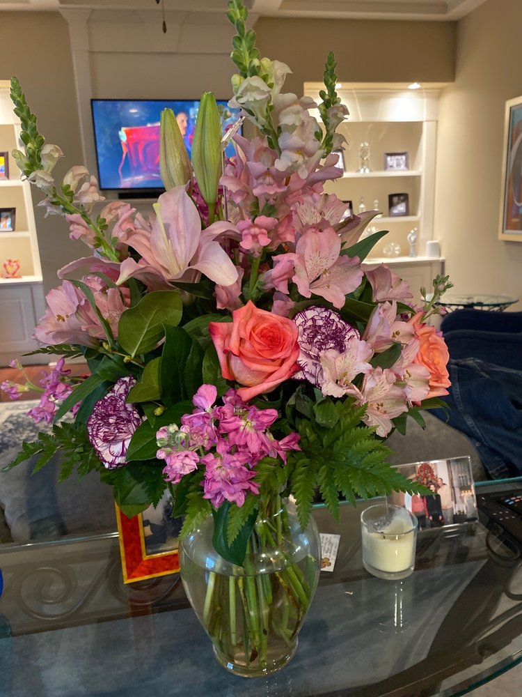 BOUQUET BLOOMS Updated October 2024 21 Photos 2060 Lower Roswell