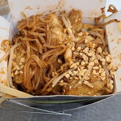Thai Express - Chicken pad thai