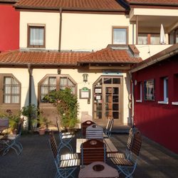 Poseidon - Eingangsbereich mit Terrasse.