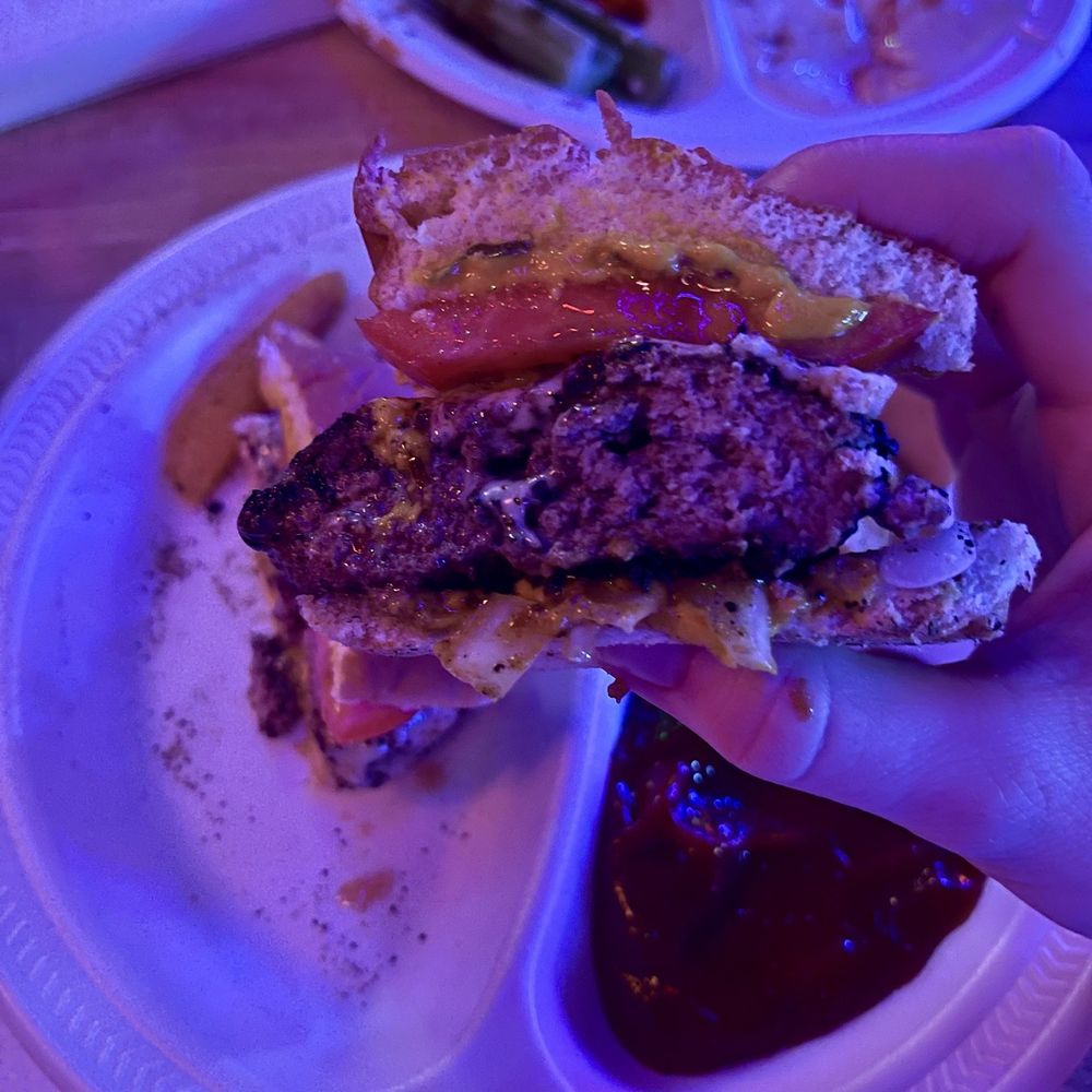 Alex's Tavern - Burger - Dive Bars Near Me - Memphis, Tennessee Alex's Tavern - Burger - Dive Bars Near Me - Memphis, Tennessee