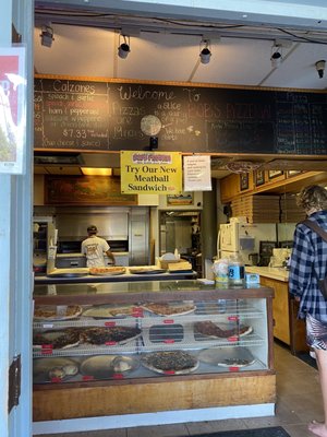 Bob's Pizzeria by null