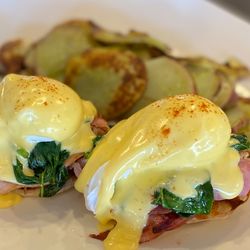 Catrina Café - Catrina Benedict