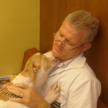 Sebring Animal Hospital - Dr Larry made fast friends with my usually unfriendly dog. - Veterinarians Near Me - Sebring, Florida