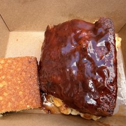 Crisp Cannoli - Ribs & mac with cornbread