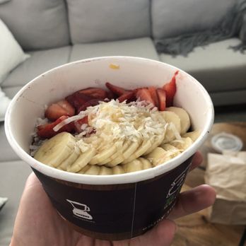 Acai Republic - "Large" bowl filled half way. Lame! - Juice Bars & Smoothies Near Me - Corona, California Acai Republic - "Large" bowl filled half way. Lame! - Juice Bars & Smoothies Near Me - Corona, California