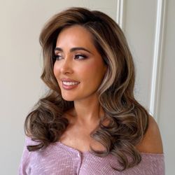 Artiora Beauty - Glam Makeup And bombshell Hair style