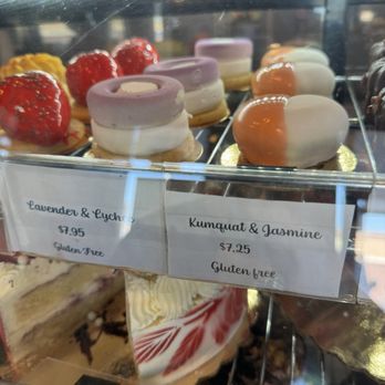 Nutriente Pastry Studio - Bakery case - Patisserie/Cake Shop Near Me - Las Vegas, Nevada