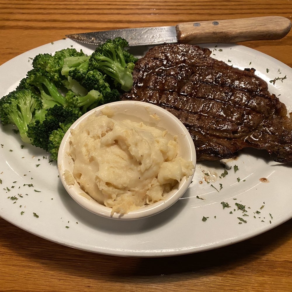 Harris's Steak & Seafood - Ribeye 14oz mash potatoes and steamed broccoli - Steakhouses Near Me - Brunswick, Georgia Harris's Steak & Seafood - Ribeye 14oz mash potatoes and steamed broccoli - Steakhouses Near Me - Brunswick, Georgia