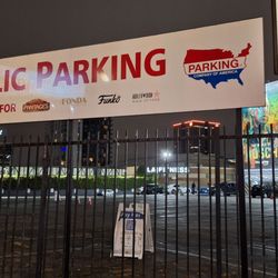 The Fonda Theatre - Pay public parking lot next to Fonda Theater