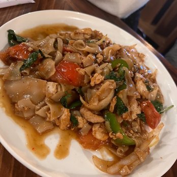 Thai Meric Eatery and Bar - Thai Near Me - Frederick, Maryland