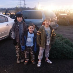 Londrico’s Christmas Trees - With the nephews getting a tree with the help of q 104