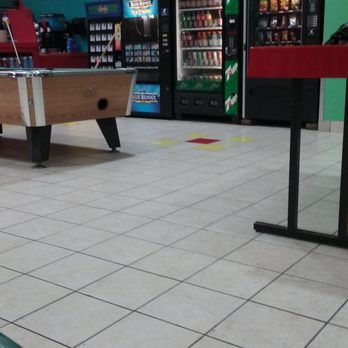 Indyland Laundromat - vending machines & pool table - Laundromat Near Me - Indianapolis, Indiana Indyland Laundromat - vending machines & pool table - Laundromat Near Me - Indianapolis, Indiana