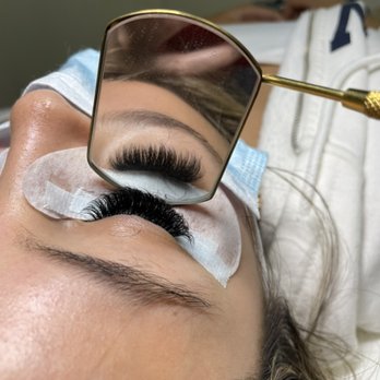 Josie Cosmo - Volume lash extensions - Eyelash Service Near Me - Eugene, Oregon