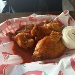 Nu-Way Restaurant & Lounge - Buffalo wings, so hot you can see the steam! AMAZING!!