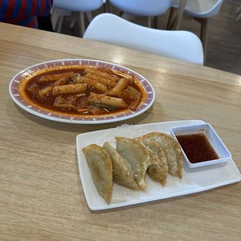 DosiiRoc Cafe - Tteokbokki and fried mandu - Korean Near Me - Rochester, New York DosiiRoc Cafe - Tteokbokki and fried mandu - Korean Near Me - Rochester, New York