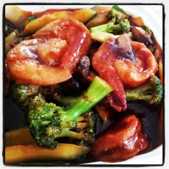 The Red Bowl - Shrimp and vegetables with a side of white rice - Asian Fusion Near Me - Newark, Delaware The Red Bowl - Shrimp and vegetables with a side of white rice - Asian Fusion Near Me - Newark, Delaware