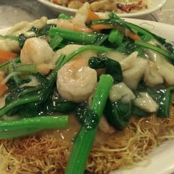 Seafood chow mein