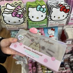 Tao's Beauty Store - Pusheen and Sanrio! Hello Kitty!