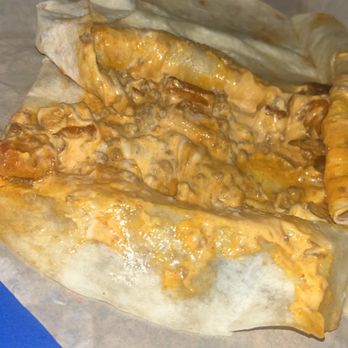 Taco Bell - Beefy loaded potato griller - Fast Food Near Me - Arkansas City, Kansas