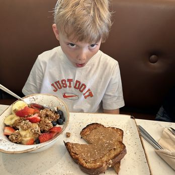 First Watch - My grandson got the power AM Superfoods Bowl - Breakfast & Brunch Near Me - Northville, Michigan