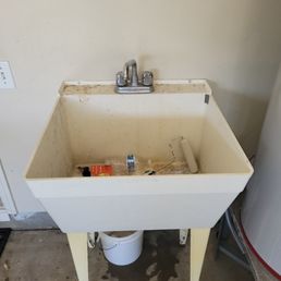 Old sink Old sink