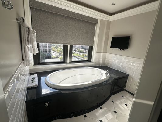 The Raphael Hotel, Autograph Collection by null