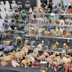 The Venus Moon Crystal Warehouse - Carvings and animals