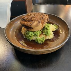 The Elephant & Wheelbarrow - Steak and Guinness Pie!!! OMG just get one.