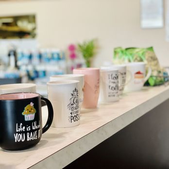 Cakes n' Mor - Order bar/ cashier - Bakeries Near Me - Houston, Texas