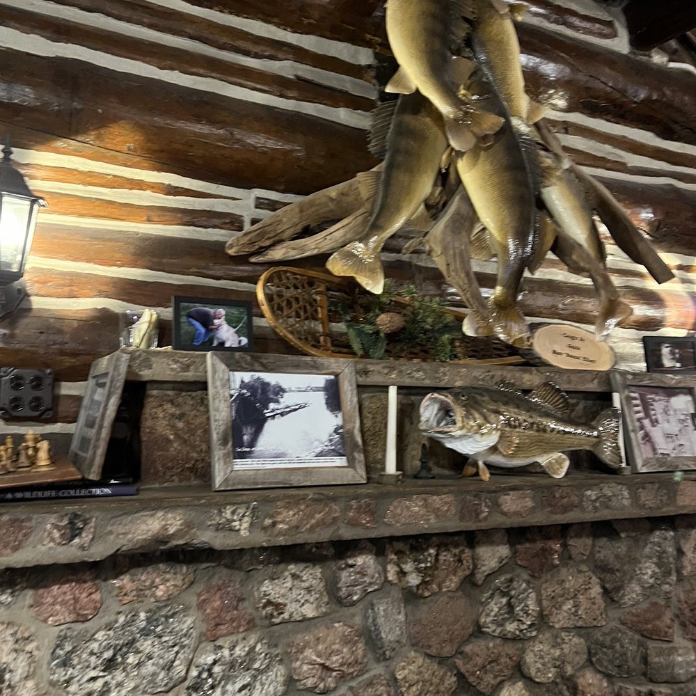 Eddie B's - a log cabin with a stone fireplace - American Near Me - Eagle River, Wisconsin Eddie B's - a log cabin with a stone fireplace - American Near Me - Eagle River, Wisconsin