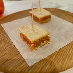 Restaurant Andiario - Amuse Bouche: roasted pepper sandwich