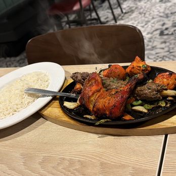 Curry Corner - Sizzler sampler - Pakistani Near Me - Tempe, Arizona