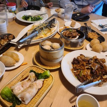 Mama Chang - Chinese Near Me - Fairfax, Virginia