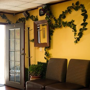 Descanso Thai Massage - Entrance - Massage Near Me - Glendale, California Descanso Thai Massage - Entrance - Massage Near Me - Glendale, California