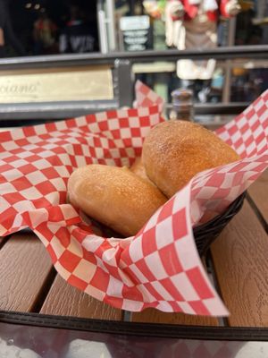 Luciano Ristorante Italiano - La Cantera by null