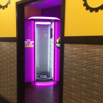 Planet Fitness - One of the tanning booths. They have several beds that you lay down in and a few stand up booths - Gyms Near Me - Rincon, Georgia Planet Fitness - One of the tanning booths. They have several beds that you lay down in and a few stand up booths - Gyms Near Me - Rincon, Georgia